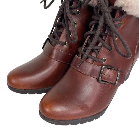 UGG Women’s Janney Brown Leather Waterproof Wedge Boot size 7 - Picture 6 of 10